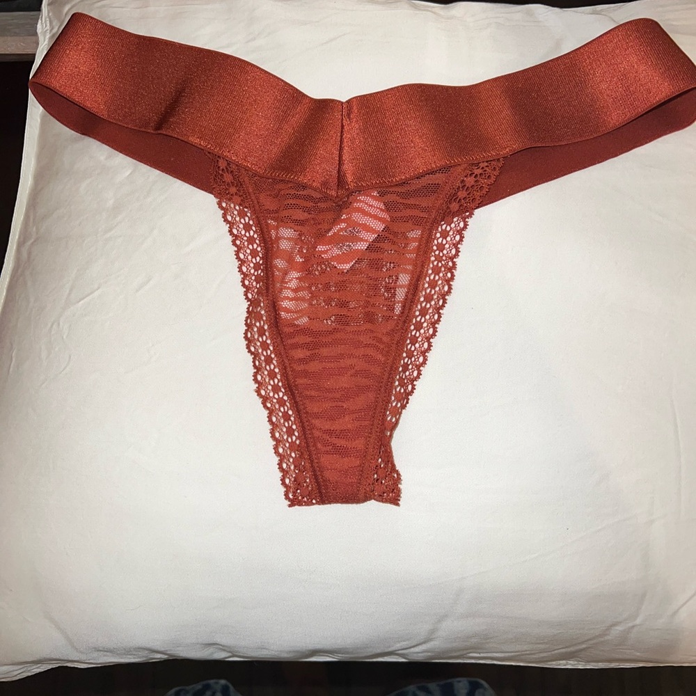 Set of 5 Victoria’s Secret thongs Size Medium NWOT